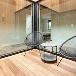 Дом отдыха Luxury Lakeside Retreat - By Traum