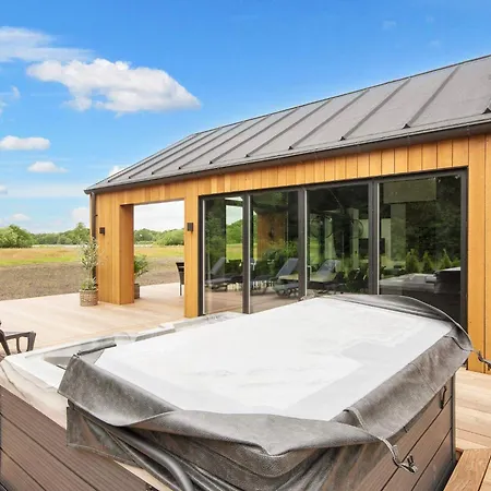 Casa vacanze Luxury Lakeside Retreat - By Traum *