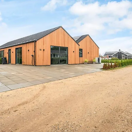 Luxury Lakeside Retreat - By Traum Casa vacanze Ansager